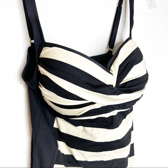 La Bianca | Stripe & Solid Back One Piece - Picture 4 of 7